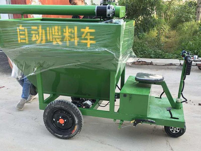 自動(dòng)喂料車